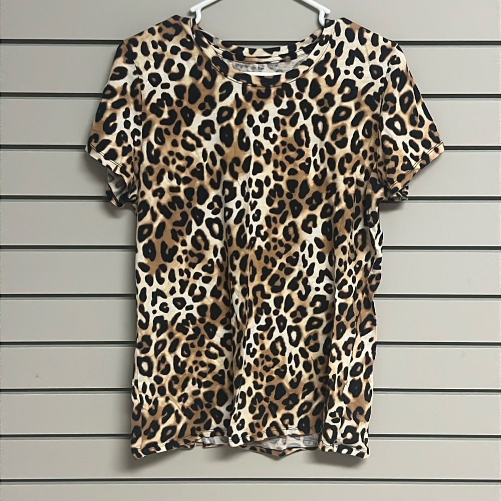 PINK t-shirt, size large.